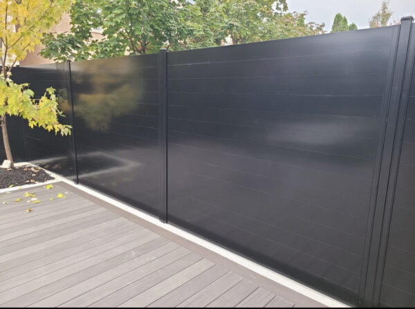 1x5 Aluminum Horizontal Slat Fence​